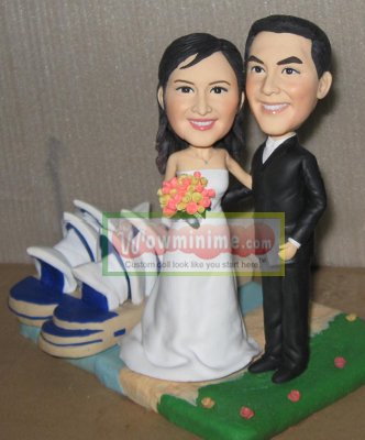 Custom wedding figurine- Opera House 091125