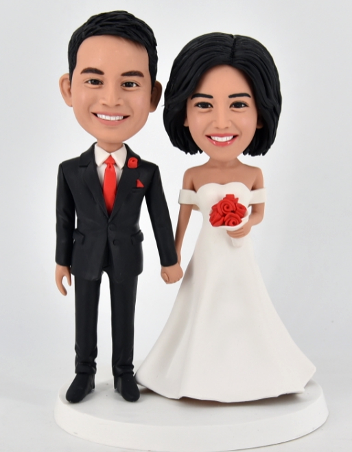 Create your own wedding cake toppers from photos
