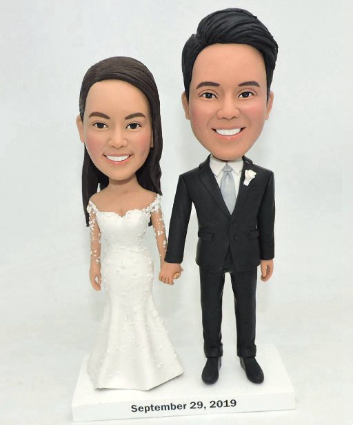 Custom cake toppers hand in hand wedding figurines