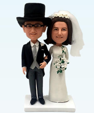 Custom cake topper for Mom and Dad
