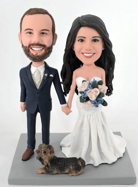 Custom cake toppers wedding couple (pet with extra cost)